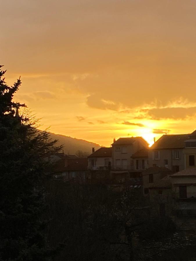 Отель Les Terrasses Laragne-Monteglin Экстерьер фото